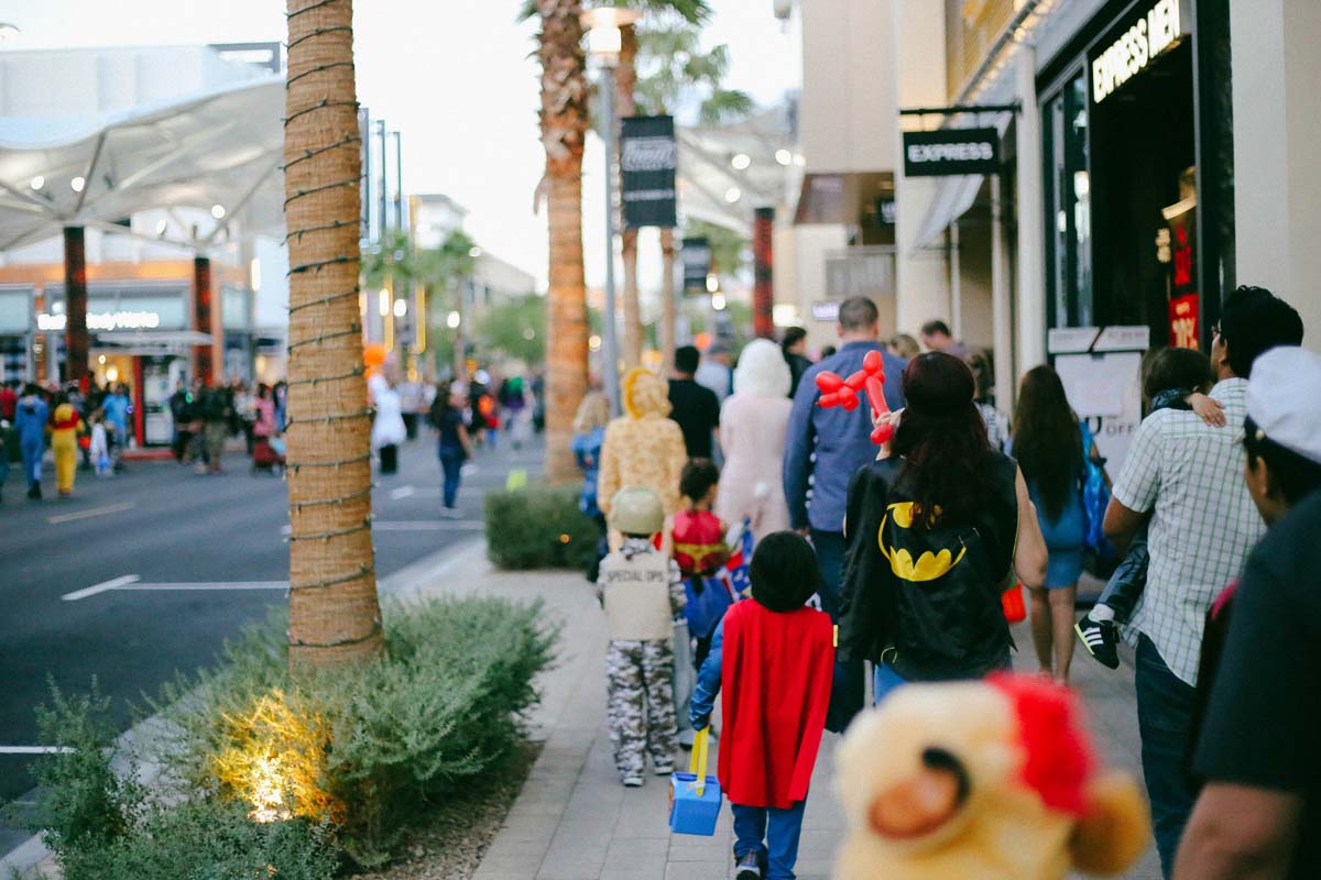 treat street at downtown summerlin 2017